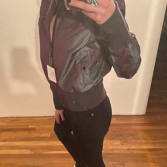 NWT Puma dark iridescent bomber jacket Plum Perfect Iridescent Bomber jacket M - Picture 11 of 12